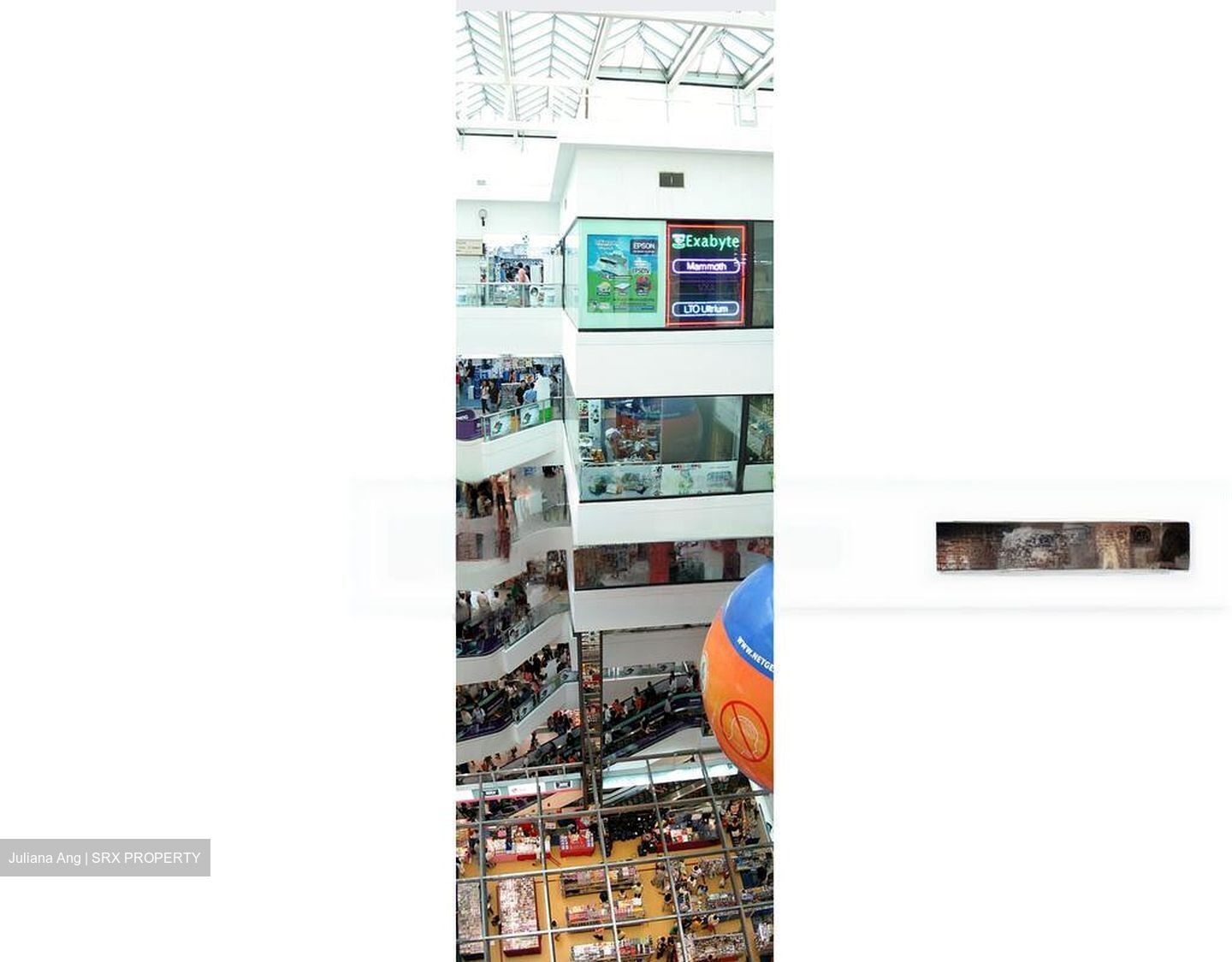 Sim Lim Square (D7), Shop House #453935541